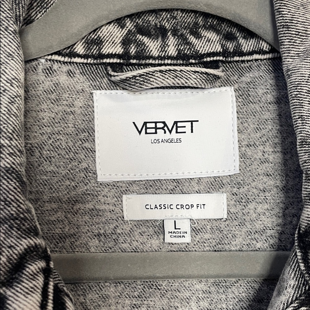 Vervet NWT Classic Washed Black Denim Jacket - Size Large - Picture 5 of 10